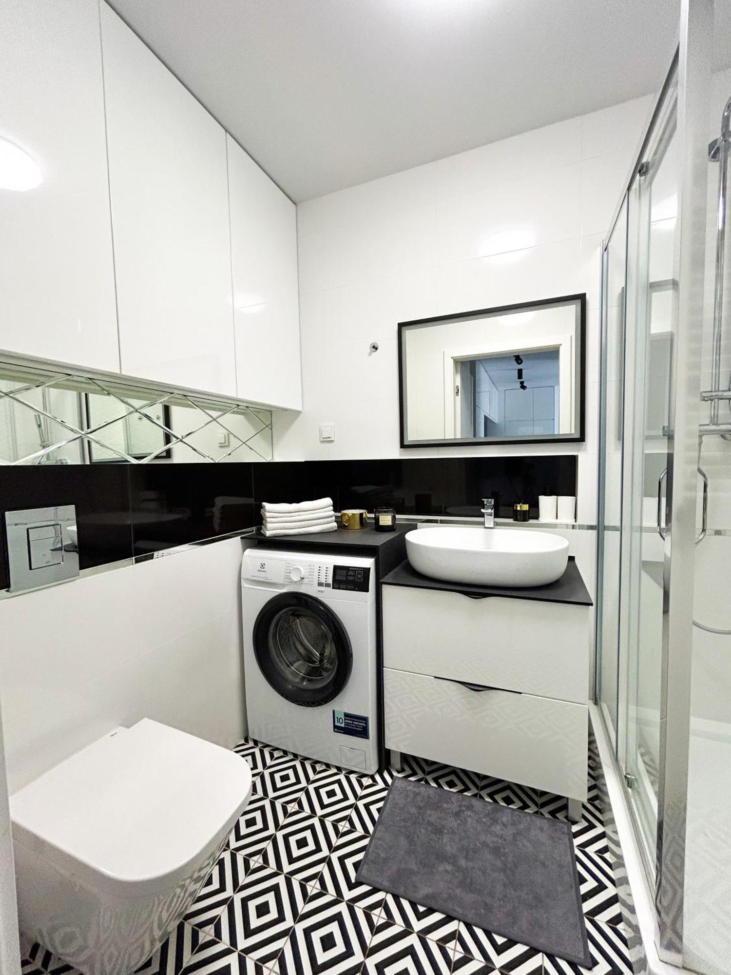 Lumina Stylish 3-Room Apart With Balcony Lodź Bagian luar foto