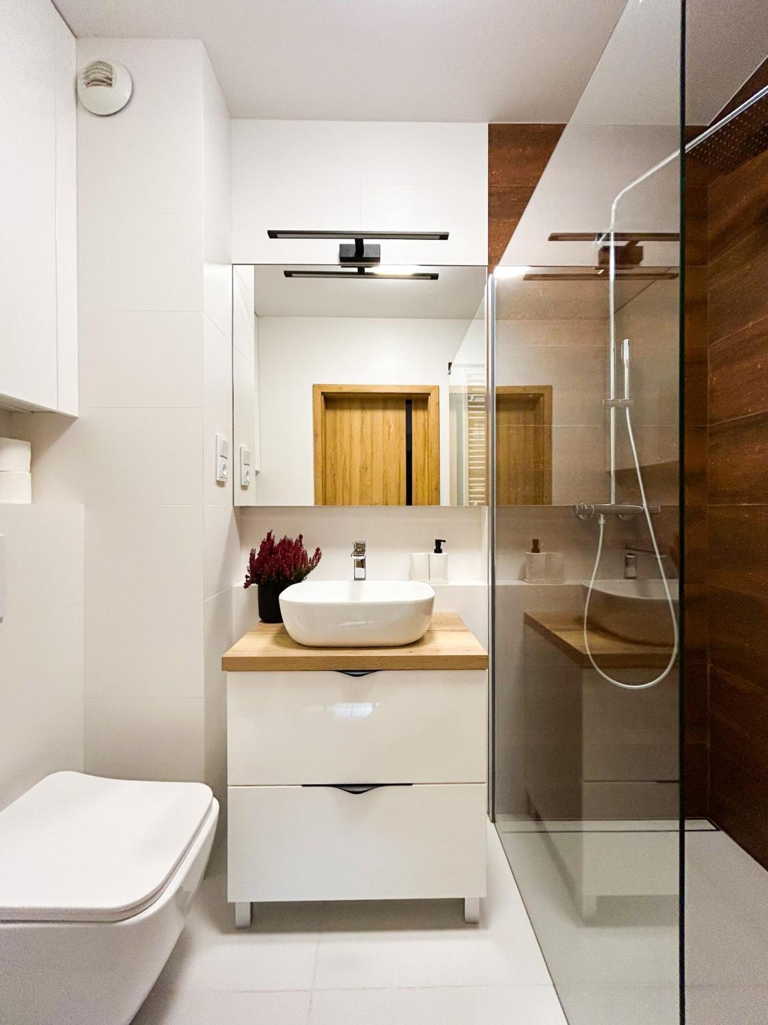 Lumina Stylish 3-Room Apart With Balcony Lodź Bagian luar foto