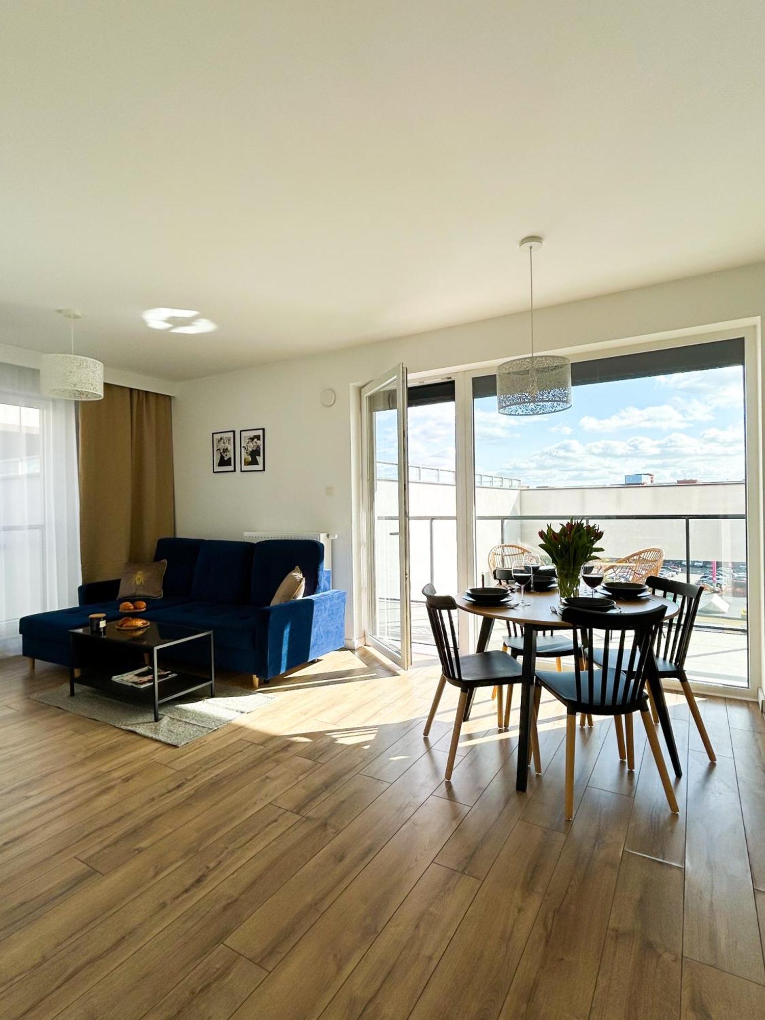 Lumina Stylish 3-Room Apart With Balcony Lodź Bagian luar foto