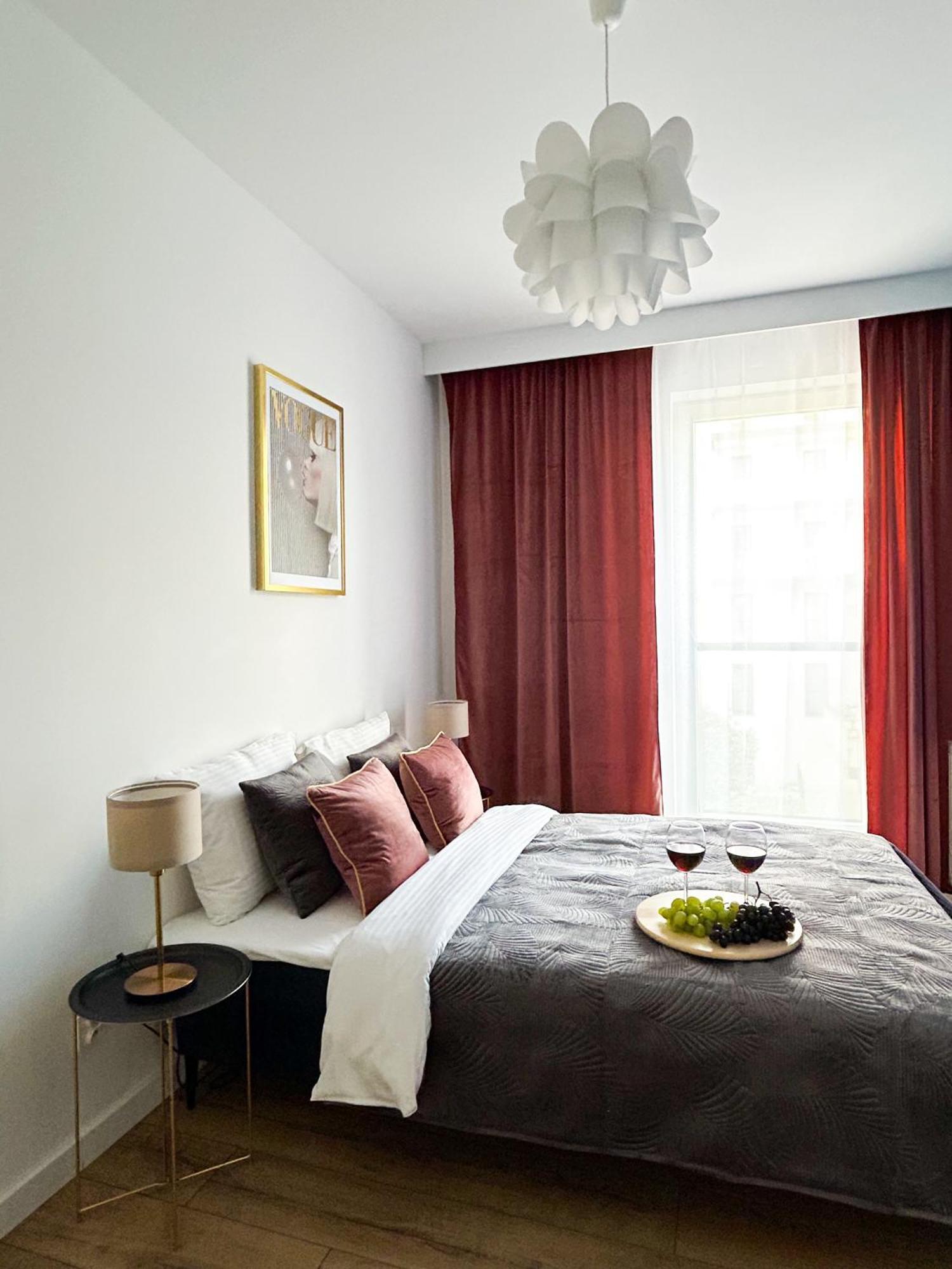 Lumina Stylish 3-Room Apart With Balcony Lodź Bagian luar foto